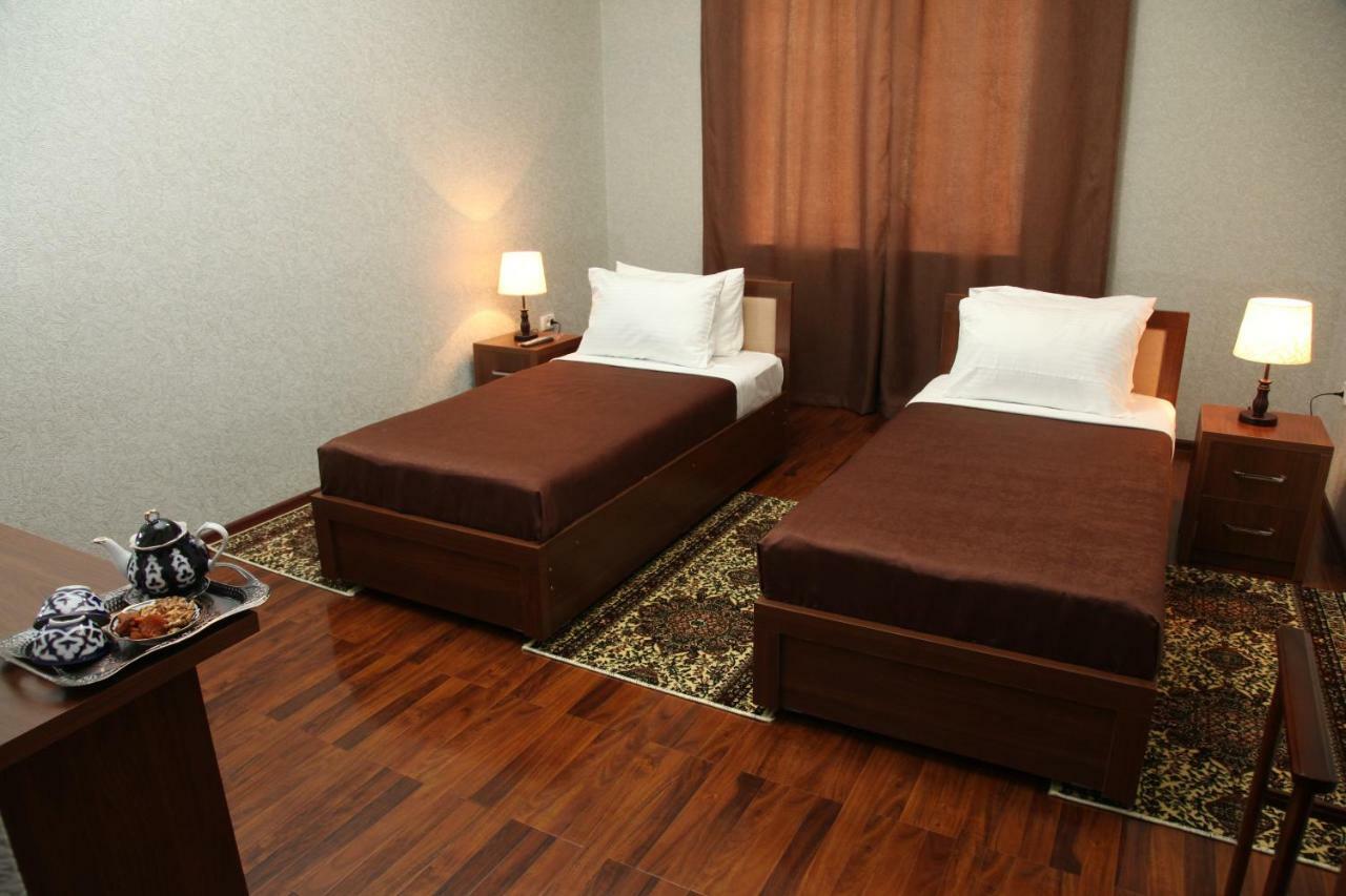 Hotel Vardonze بخارى المظهر الخارجي الصورة
